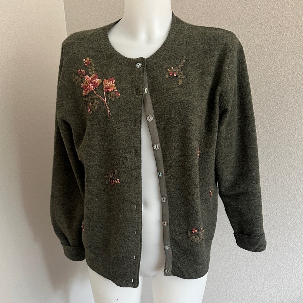 Embroidered Olive Green Women's Sweater